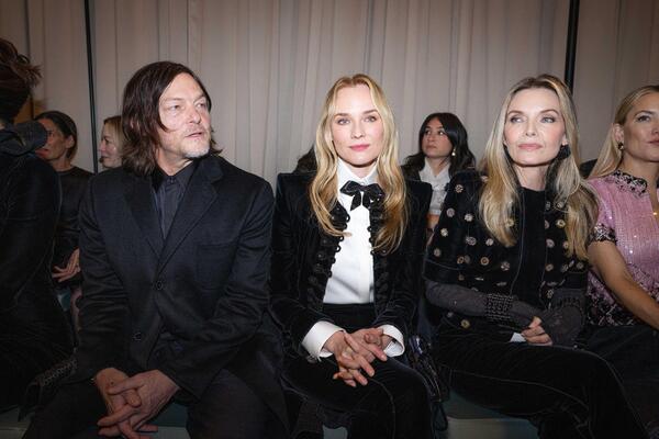 KAD SE POJAVI, SVI ZAĆUTE: Lice je i dalje savršeno, sinoć glavna tema - ko bi rekao da je žena u SEDMOJ DECENIJI?