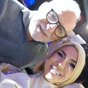 OTKRIVENO KAKAV SAVEZ VEŽE JOVANU JEREMIĆ I LAZARA RISTOVSKOG: Zajednička fotografija uzburkala narod