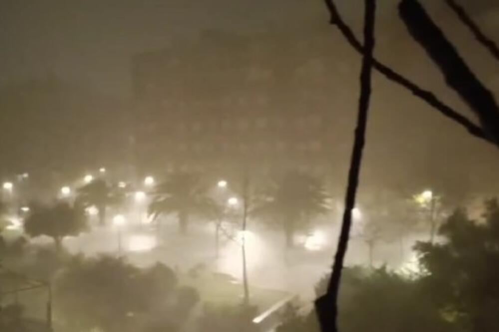 APOKALIPTIČNE SCENE NAKON NEVREMENA U EVROPI: Razorna oluja nosila sve pred sobom, pogledajte jezive snimke (VIDEO)