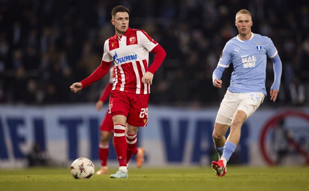 Nikola Stanković na utakmici Malmea i Crvene zvezde u sezoni 2025/26 Lige Evrope