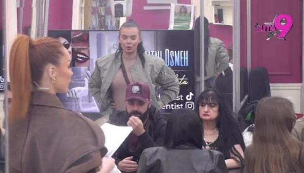 Anita Stanojlović, Mina Vrbaški