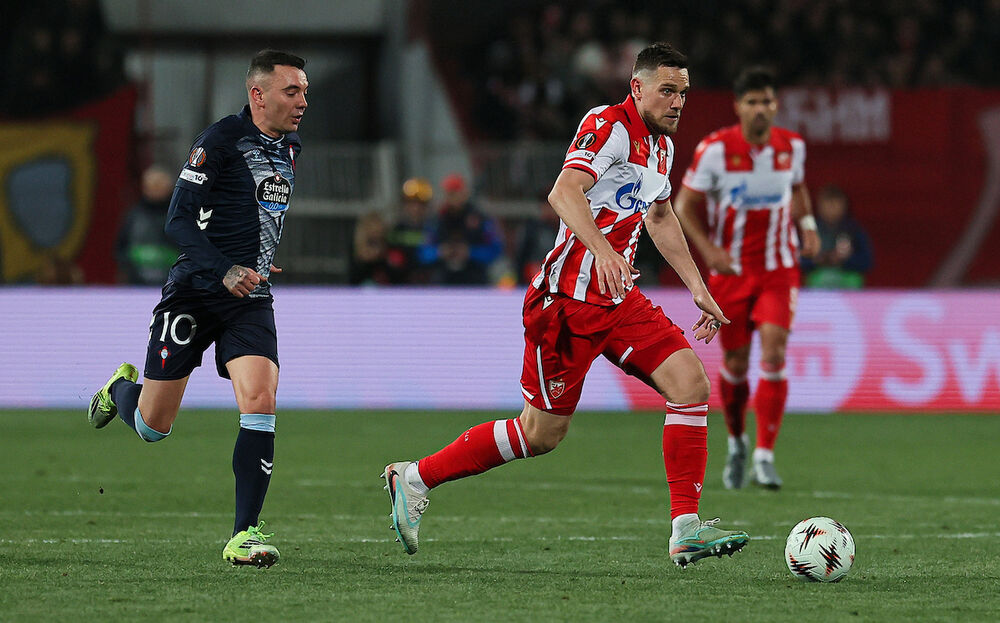 Timi Maks Elšnik na utakmici Crvene zvezde i Selte iz Viga u ligaškoj fazi Lige Evrope u sezoni 2025/26 