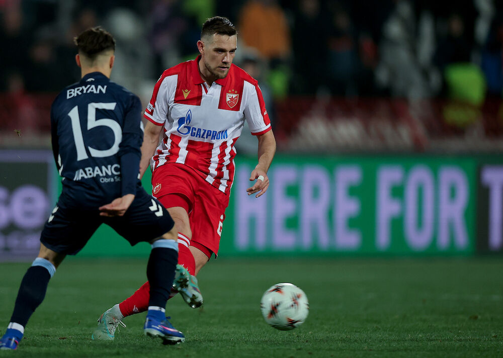 Timi Maks Elšnik na utakmici Crvene zvezde i Selte iz Viga u sezoni 2025/26 Lige Evrope