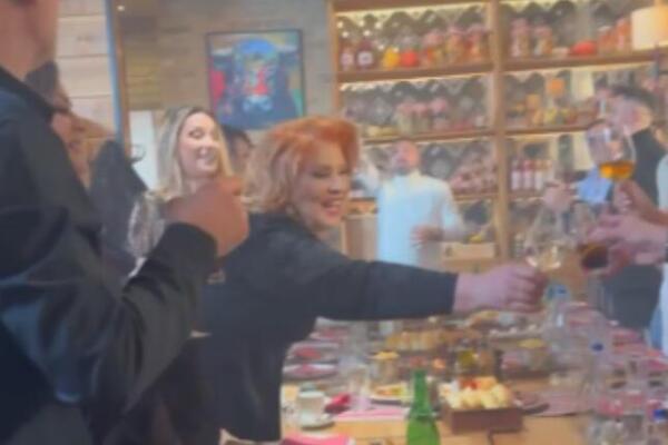 KRALJICA OD ŽENE! Ćanin potez oduševio sve, Srbi posebno odlepili - PEVAČICI POŠLO ZA RUKOM ONO ŠTO NIKOME NIJE