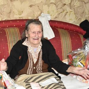 Baka Slavka rođena je na Svetog Savu 1924. godine i proslavila je 102. rođendan: I dan danas voli da zapali cigaru