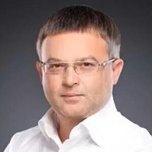 Ovo je Aleksandar koji je nađen mrtav! Recepcionerka videla SENKU na prozoru sa kog je pao - BIO PRETUČEN I VEZAN?