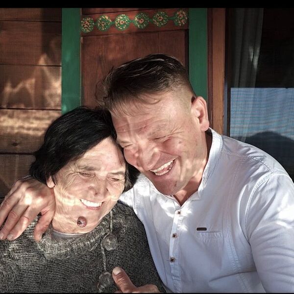 Pesma o majci koja je rasplakala region: Dirljiva priča Radeta Jezdića