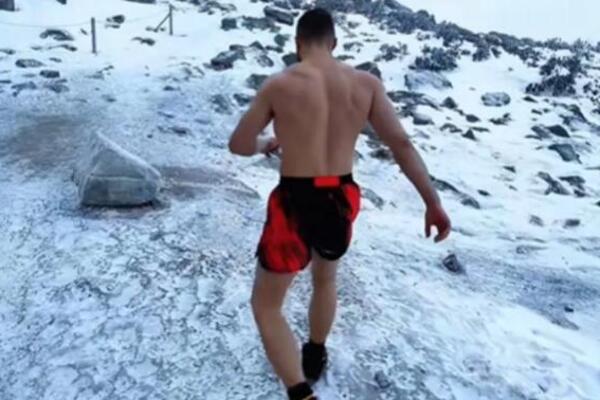 VETROVI ŠIBALI, TEMPERATURA PALA NA EKSTREMNIH -35 STEPENI, A ON... Pogledajte šta je ovaj Poljak uradio (VIDEO)