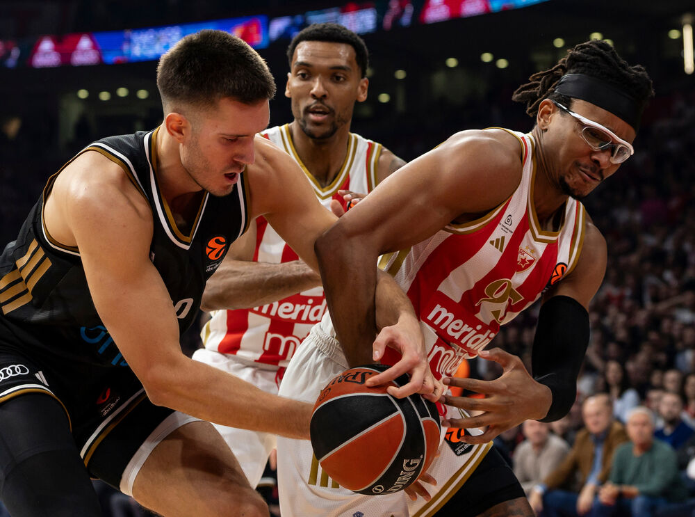 Čima Moneke i Filip Petrušev u duelu