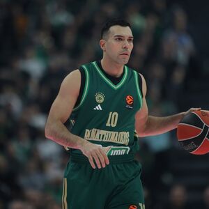 Kostas Slukas MVP 25. kola Evrolige (Video)