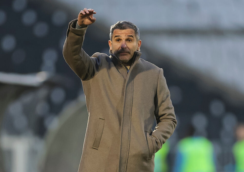 Nenad Stojaković na utakmici Partizana i niškog Radničkog u sezoni 2025/26 Superlige Srbije