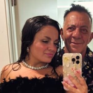 DEKI (68) NE TREBA APOTEKA! Intimna sa 43 godine STARIJIM, kaže da "ima ono nešto" - ISPRED MATIČNE SLUŽBE SU SE...