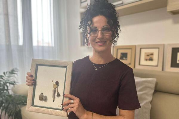 Ljiljana iz Čačka stvara prelepe i neobične slike, a koristi samo jedan materijal: U njenim rukama i kamen omekša