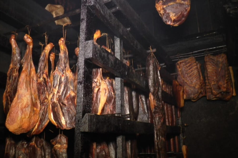 Još jedna čuvena Pršutijada zakazana u ovom delu Srbije: Prestonica je suhomesnatih proizvoda