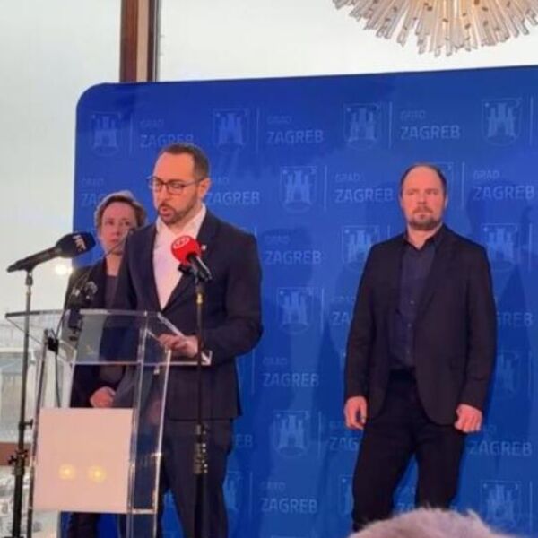 "OVO JE UDAR DRŽAVE NA GRAD ZAGREB" Puca na sve strane u Hrvatskoj zbog dočeka rukometaša i TOMPSONA! (FOTO)