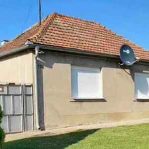 Prodaje se lepa i renovirana kuća za top pare na ovoj lokaciji: Ima 100 kvadrata, ulaganja nisu potrebna (FOTO)