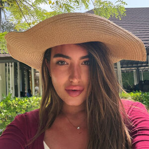 IVANA OSUNČALA JAKE OBLINE: Oni sa slabim srcem bolje da ne ulaze, ovakva boginja jednom se viđa, alal joj vera