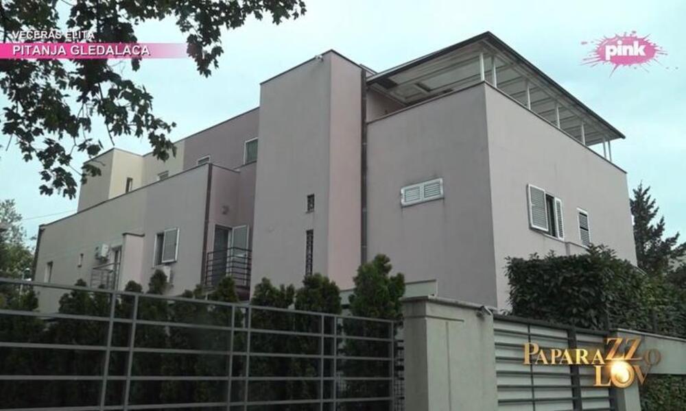 Porodična kuća na koju je bačena bomba