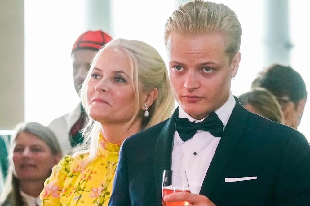 SIN NORVEŠKE PRINCEZE IZLAZI PRED SUD: Optužen za 4 silovanja, preti mu kazna od 16 godina, uništio ugled monarhije