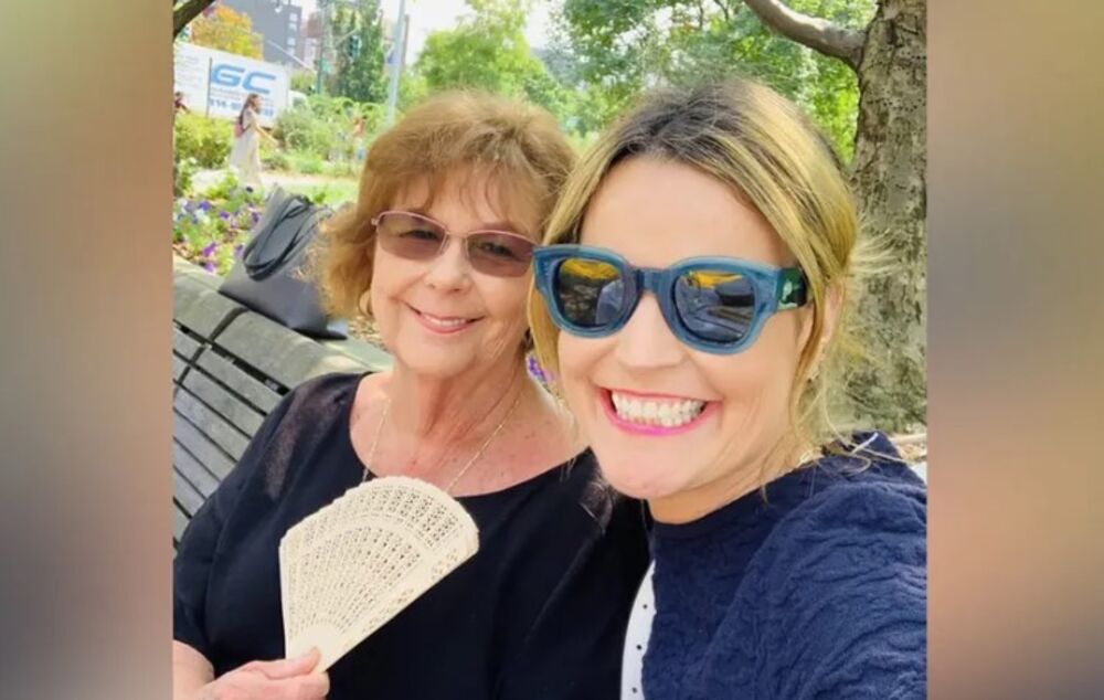 Američka novinarka, Majka