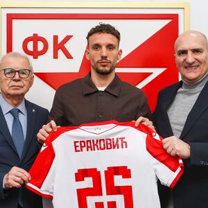 Eraković zadužio dres sa brojem 25: On je najviše uticao da se vratim, a uželeo sam se i njih!