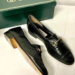 Kupio polovne mokasine za 30 evra, pa ubrzo otkrio koliko zapravo vrede! Cifra ide u nebesa, može da zaradi čak...