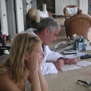 PEDOFIL EPSTAJN JE KUPIO JUGOSLOVENKU NAĐU DA MU BUDE ROBINJA Bila je samo dete: A onda je postala NAJVEĆI PREDATOR