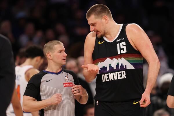 Uzalud tripl-dabl Jokića: Denver pao posle 58 minuta igre u Njujorku!