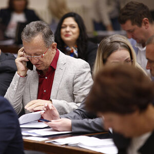SLUŽBENIK NIJE MOGAO DA VERUJE KOLIKA MU JE PENZIJA: Radio decenijama, a sad mu ova cifra leže na račun
