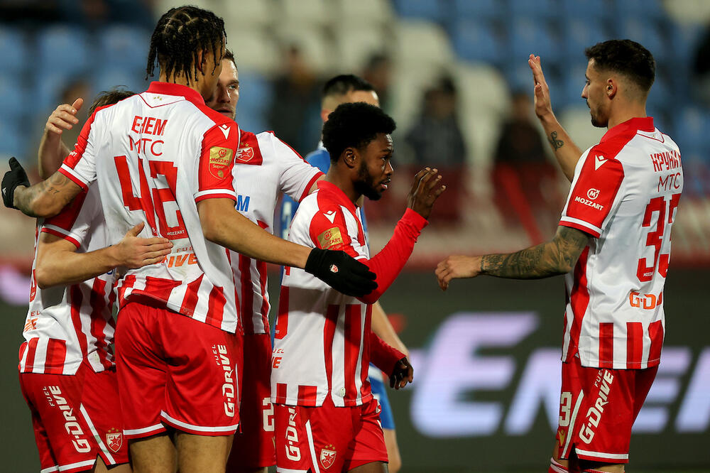 Petarda Crvene zvezde protiv Novog Pazara (Video)