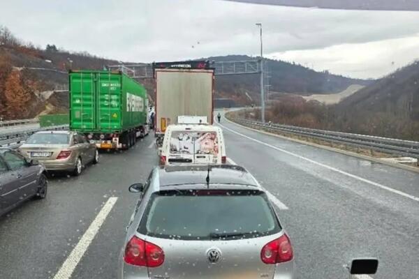 Vozači u Srbiji ovde čekaju satima, dočekao ih zatvoren tunel, dalje neće moći: On nije jedini, i ovaj se zatvara!