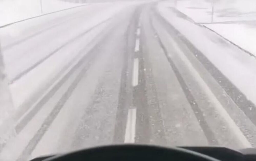 Vožnja po snegu na putevima