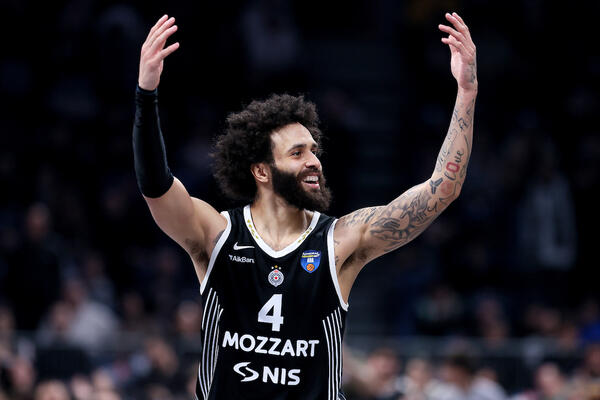 Vašingtonov ples u Beogradskoj areni u pirovoj pobedi Partizana nad Dubaijem (Foto)