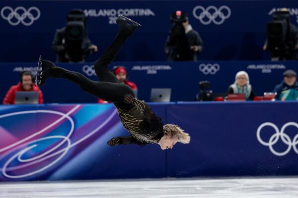 ČUDESNI ILIJA JE IZVEO JOŠ JEDNU MAGIJU KOJA ĆE VAS OSTAVITI BEZ REČI: Jel moguće da ovaj čovek može i ovo? (VIDEO)