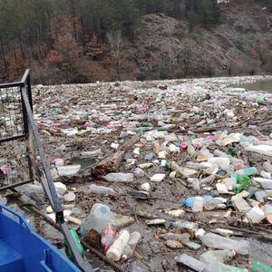 U SRBIJU PREKO LIMA STIŽE EKOLOŠKA KATASTROFA: Gušićemo se u SMEĆU i SMRADU, kopali RUPU pa trpali OTPAD!