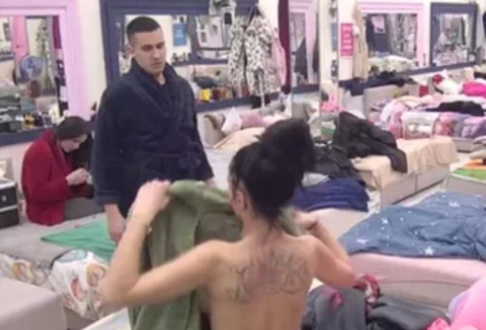 ŠTA LI ĆE JOŠ OVAJ NAROD DA VIDI OD NJE? Pred Srbijom se gola skinula, pa rekla kakav joj je bivši bio, šok prizor