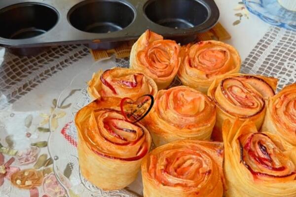 SLATKE RUŽICE KOJE ŠUŠKAJU POD ZUBIMA! Prava tajna njihove lepote krije se u SEČENJU JEDNE NAMIRNICE - recept je tu