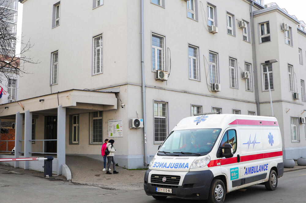 Beograđani se masovno trovali alkoholom: Hitna pomoć tokom noći intervenisala više od 30 puta!