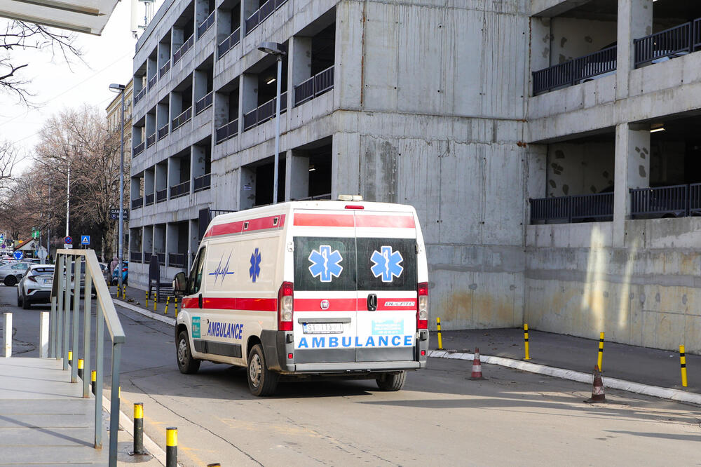 Vozač sleteo automobilom u kanal, poginuo na mestu! Užas u Lazarevcu