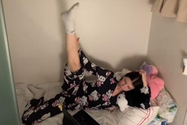 PRCVOLJAK OD STANA, ALI BOLI GLAVA! Devojka napravila "svet iz snova" u 6,5 kvadrata, POGLEDAJTE SAMO OVO! (VIDEO)