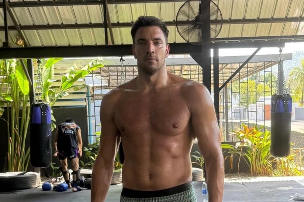 SRBIN POKAZAO ZVERSKO TELO: Vežba kao na traci, neprepoznatljiv, a sad je u braku sa lepoticom iz Latinske Amerike