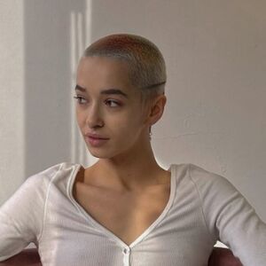 NATALIJA PORODILA ŽENU KOD KUĆE, BEBA BILA ŽIVA SAMO SAT VREMENA! Posle tragedije se odvilo KLUPKO UŽASA!