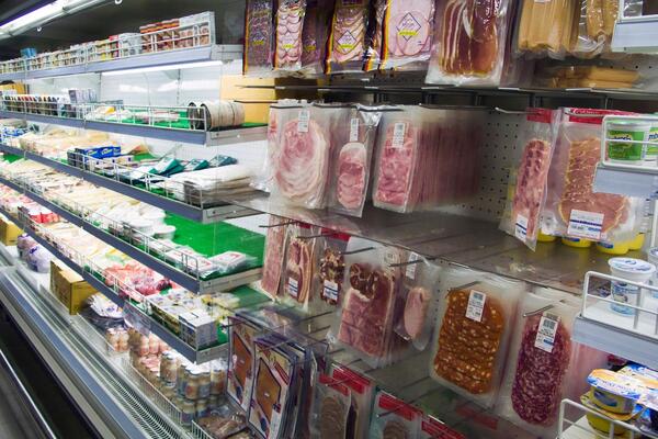 SRBI OVO JEDU SVAKI DAN, A NE ZNAJU ŠTA RADI ORGANIMA! Daju ga čak i rođenoj deci, SRPSKA TRPEZA POD UPITNIKOM