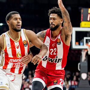 Olimpijakos se nudio, ali Crvena zvezda nije iskoristila "poklone" u Pireju (Foto)
