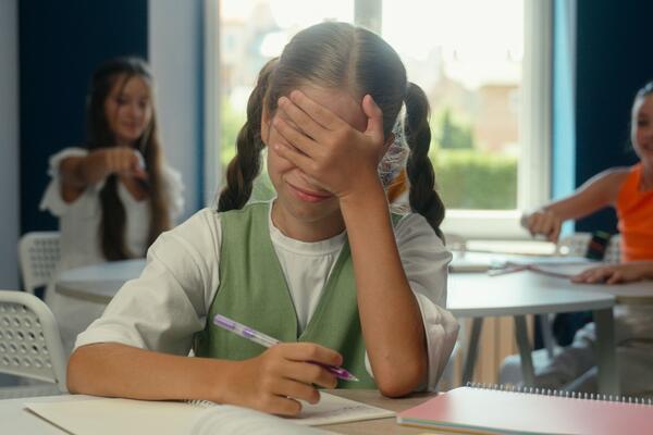 VELIKA JE VEROVATNOĆA DA IMATE OVAJ POREMEĆAJ AKO STE ROĐENI POSLE 2000-IH! Alarm za naciju - mladi sve ranjiviji