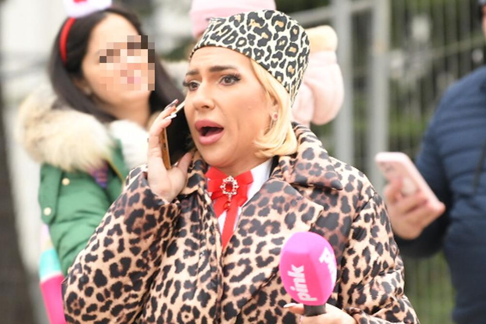 JOVANA U KANDŽAMA PROSTITUCIJE! Predložio joj da PRODAJE TELO FUDBALERIMA Reala - voditeljka čula USLOVE i PRESEKLA