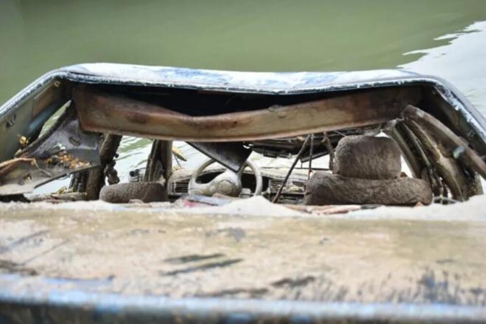 U autu izvučenom iz Dunava bilo telo muškarca koji je nestao 2015. godine? Misterija stara deceniju konačno rešena!