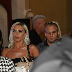 SKUPLJA PARE ZA LEČENJE! Otac joj umro, a majka postala invalid - svi ste je gledali na TV PINK,a sad MOLI ZA POMOĆ