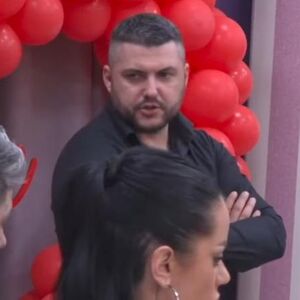 POCRVENEO OD SRAMOTE: Asmin rešio da se javno izvini ovim ljudima! "Došao sam pameti juče..."