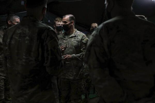 Počele TIHE PRIPREME ZA RAT I NAJCRNJI SCENARIO! Rakete stižu, vojska je tu - OVA ZEMLJA SPREMA PODZEMNU TVRĐAVU!